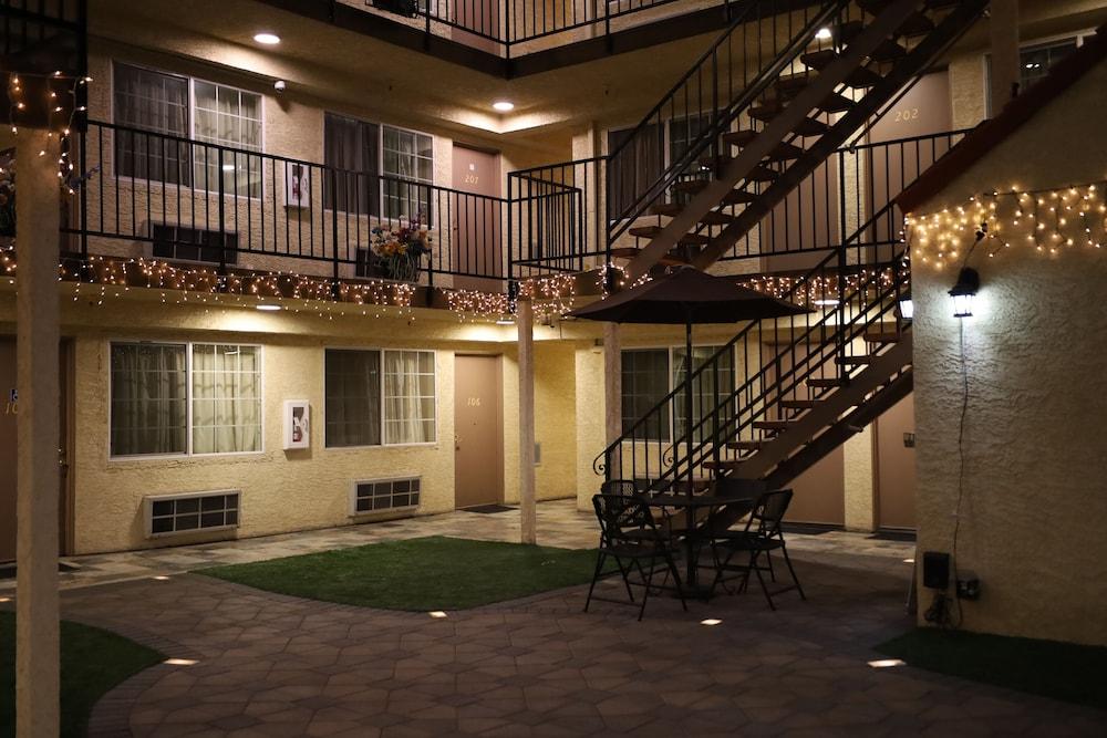 Lambert Inn ウィッティア エクステリア 写真