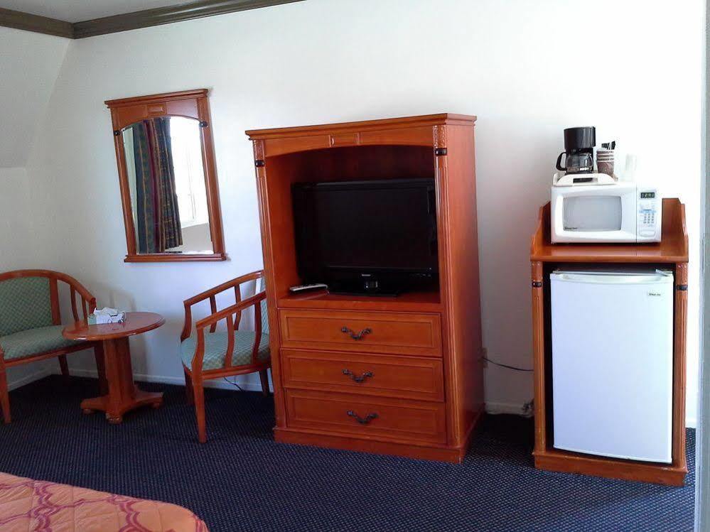 Lambert Inn ウィッティア エクステリア 写真